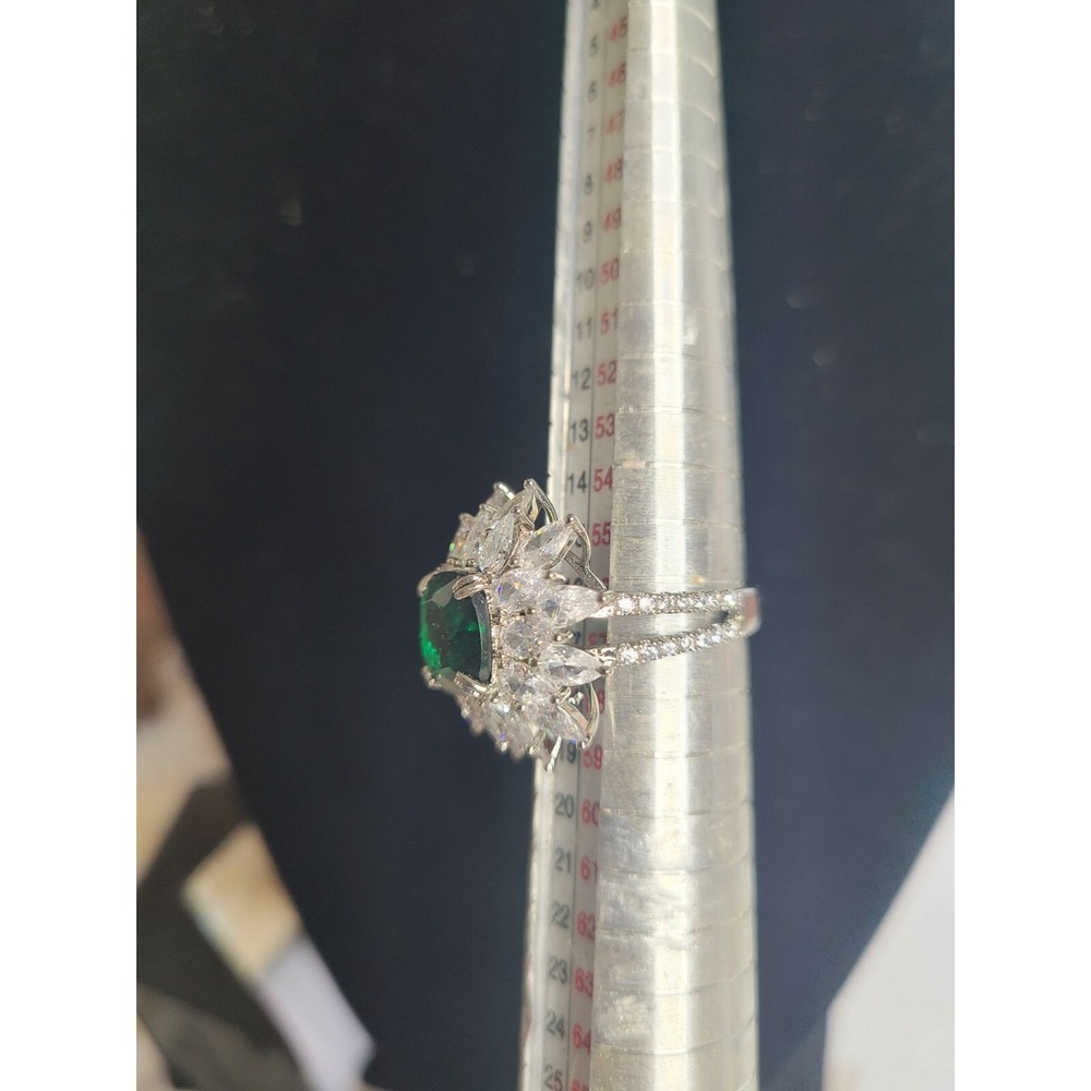 Elegant Simulated Emerald & Crystal Halo Ring Size 7.5 Silvertone - Picture 13 of 15